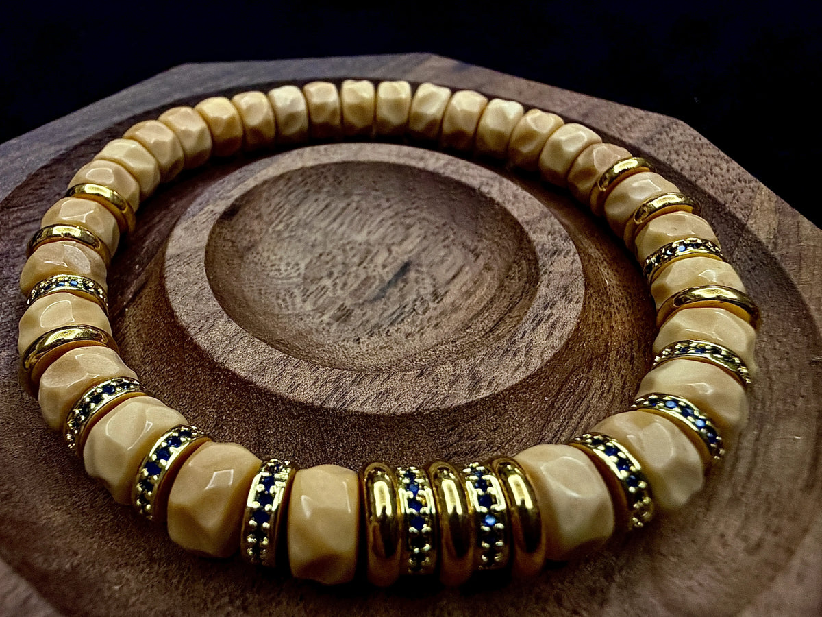 Dragon Ridge Bodhi Seed Flat-Cut Bracelet