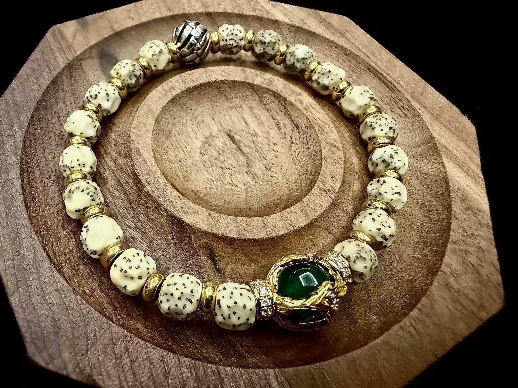 Borderless Star and Moon Bodhi Seed Bracelet