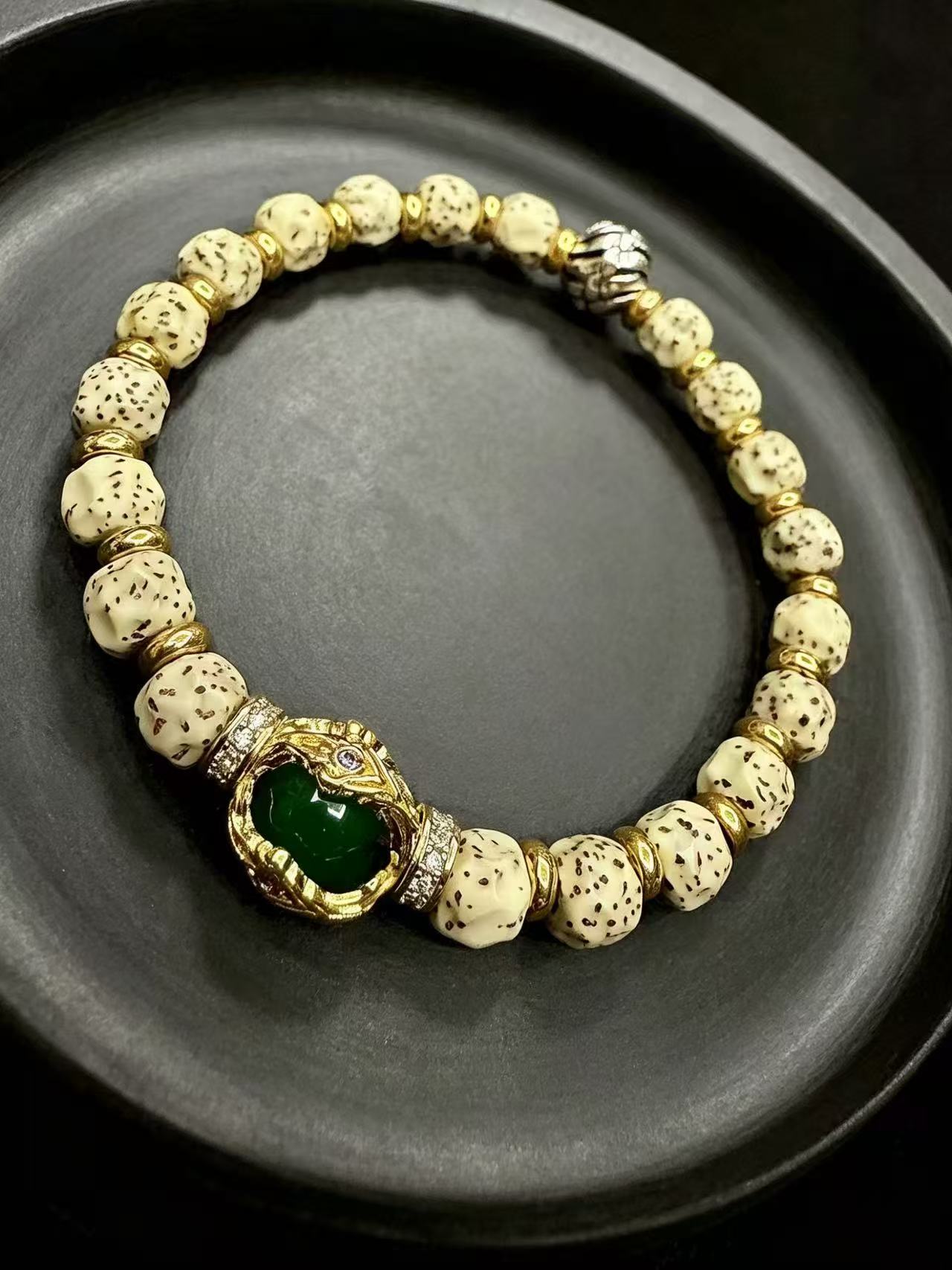 Borderless Star and Moon Bodhi Seed Bracelet